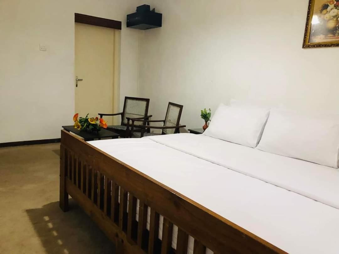 Mount Mary Inn Nuwara Eliya Bilik gambar
